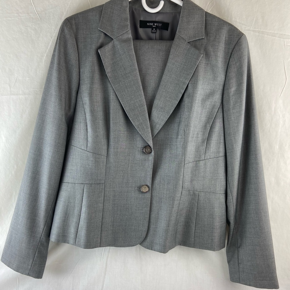 Women Nine West Skirt Suit